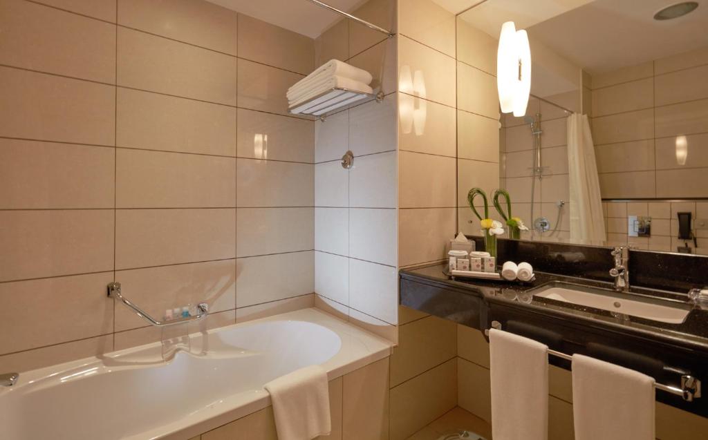 Двухместный (Стандартный двухместный номер с 1 кроватью), Отель Gloria Downtown Hotel