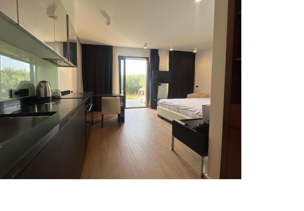 Sea Breeze White Villas 1 photo 4
