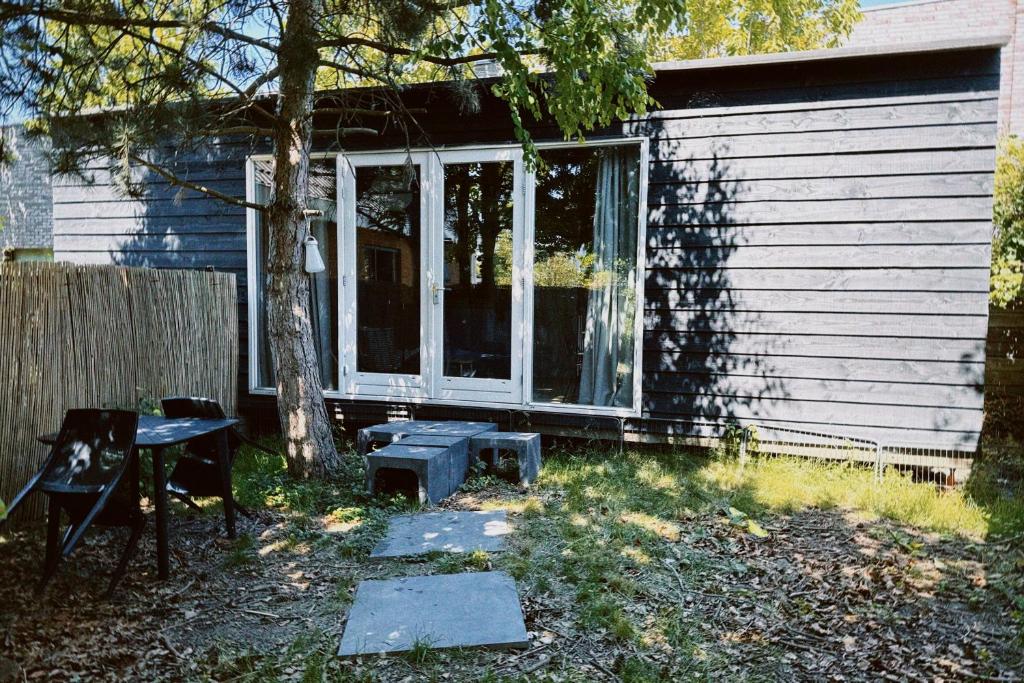A tiny house - Amsterdam region - Tap to explore photos