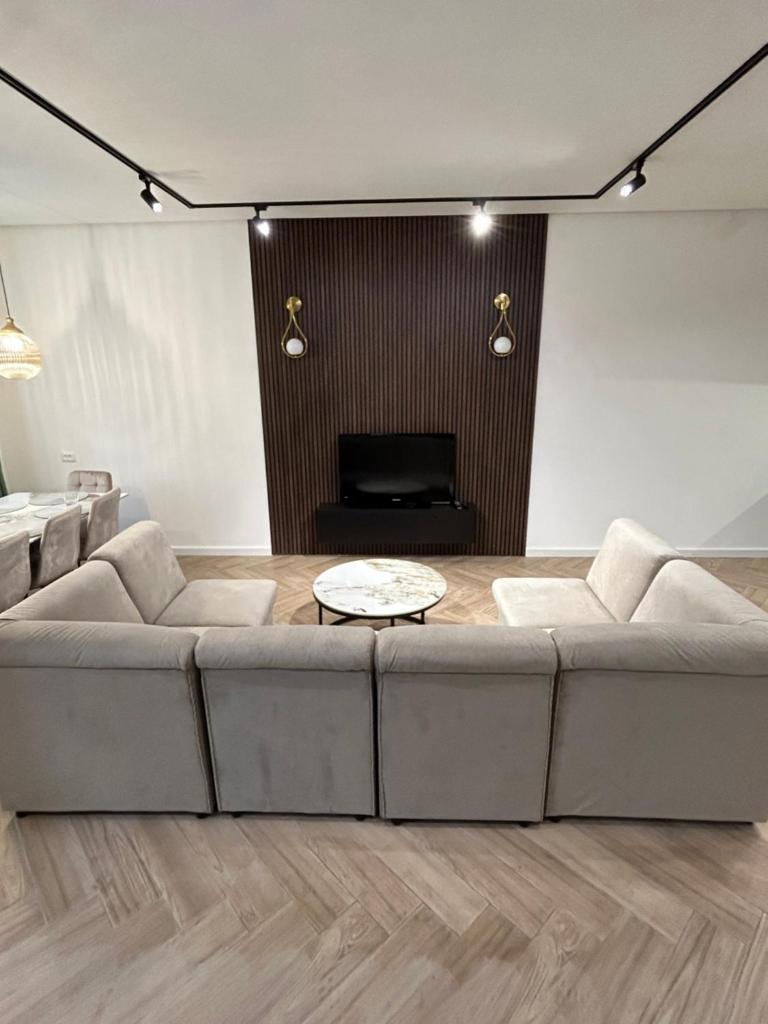 Art Home photo 2