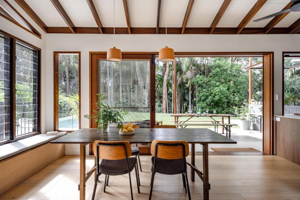 Bangalow Oasis - Artisan home photo 3