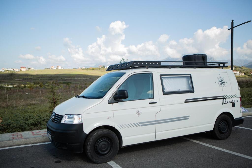 Rent Van Transporter t5 photo 3