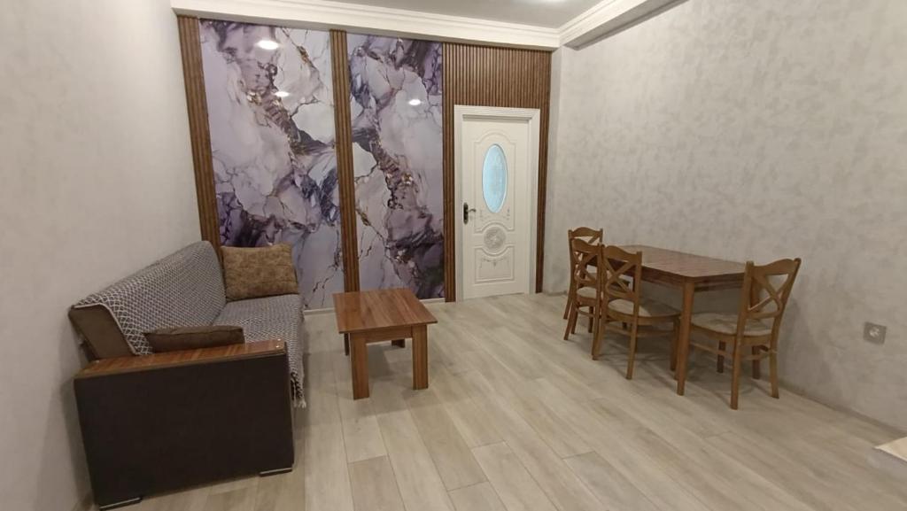 Murad Terras photo 2