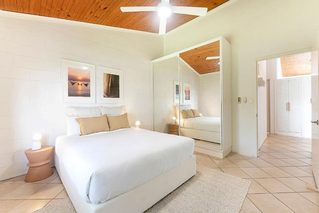 Driftwood Loft - Tropical Gateway to Bayfront & CBD photo 4