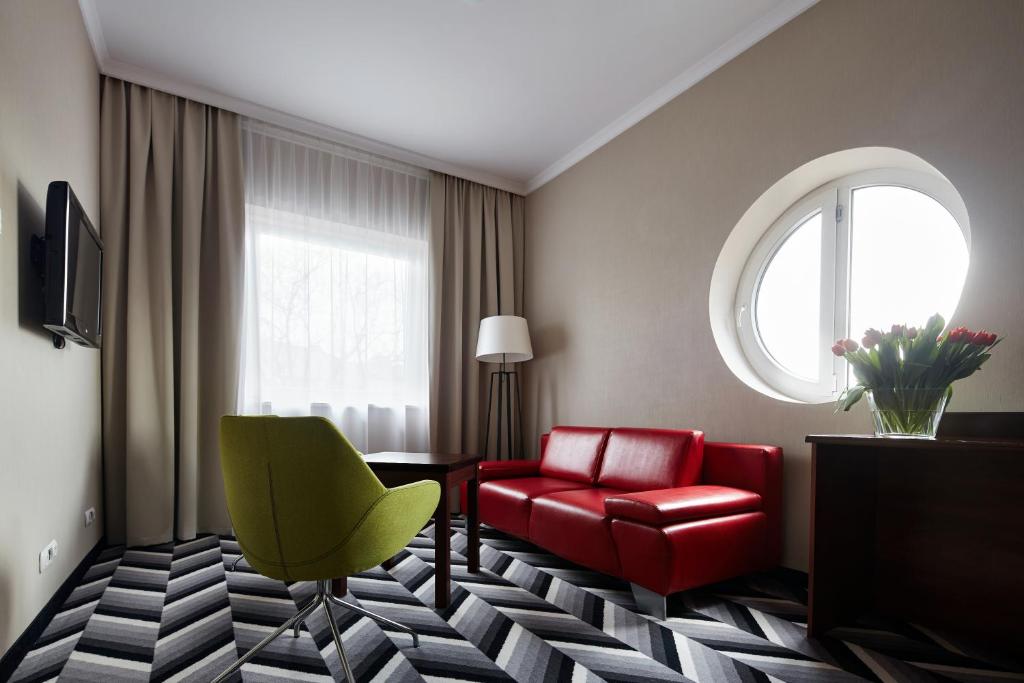 Четырехместный (Номер Делюкс), Hotel Apis