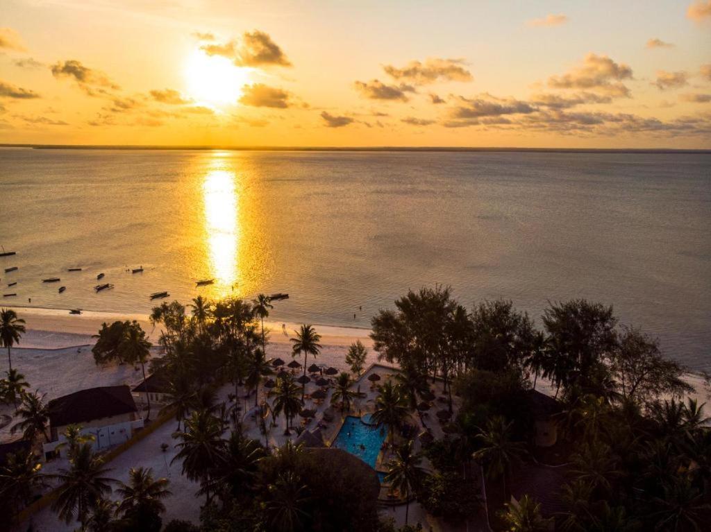 Kae Beach Resorts
