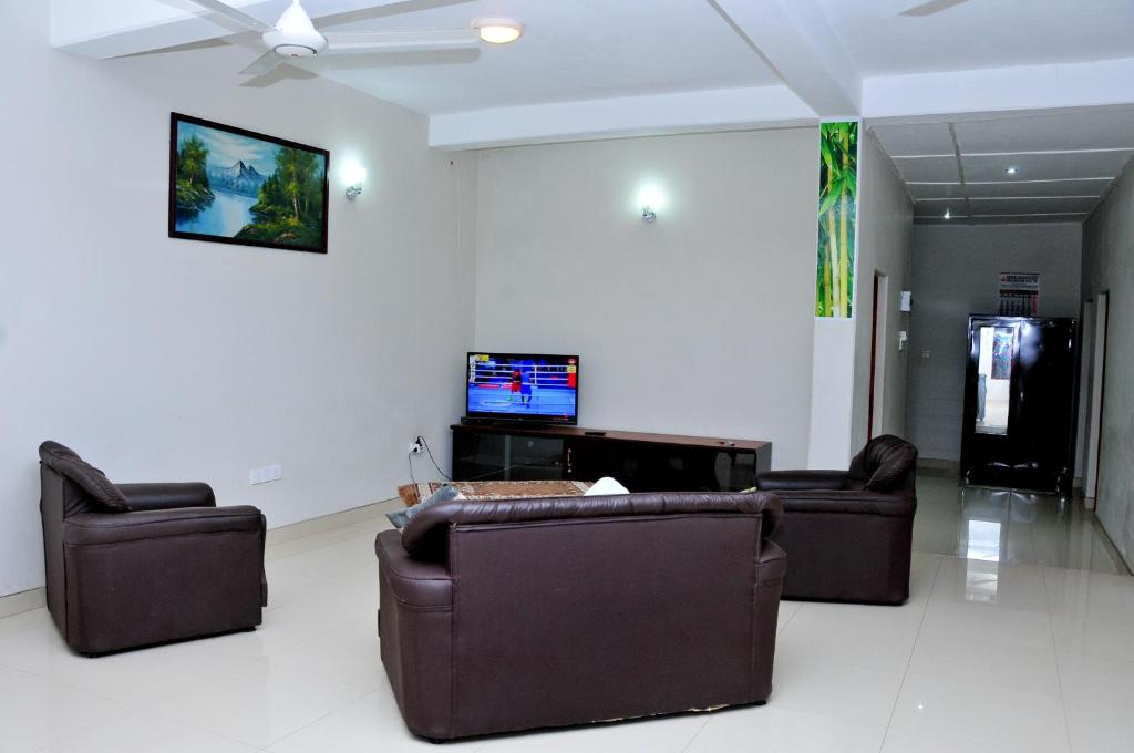 Anuradha Holiday Apartments photo 2