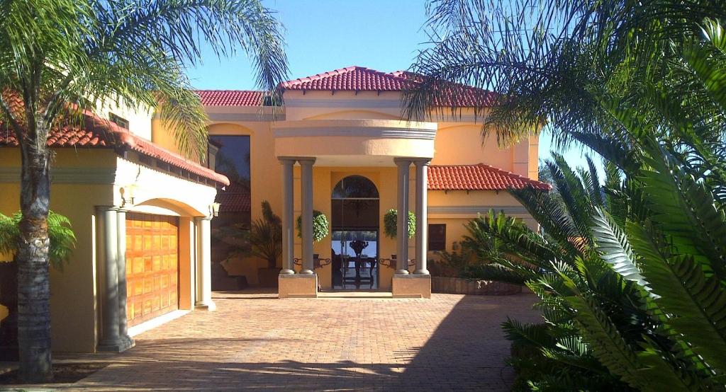 The Blue Crane Villa photo 4