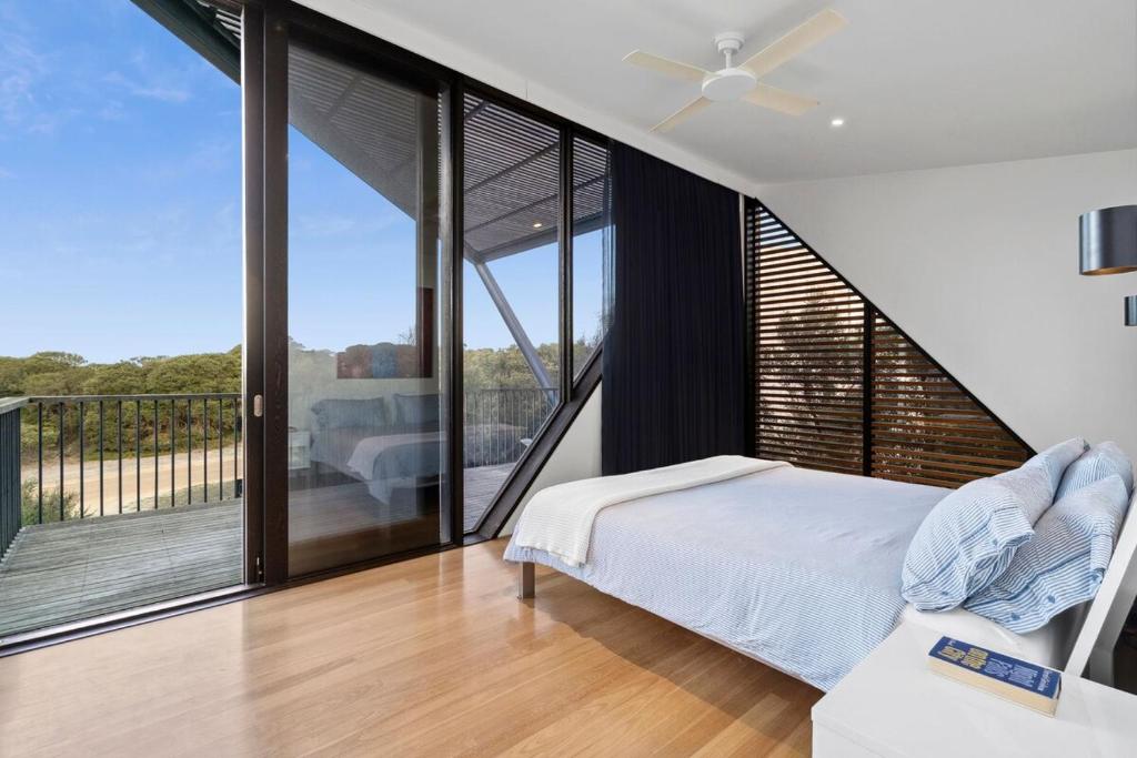 Aireys Cliff-Top Gem - Your Ultimate Coastal Escape photo 1