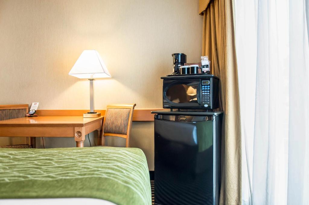 Comfort Inn Brockville photo 1