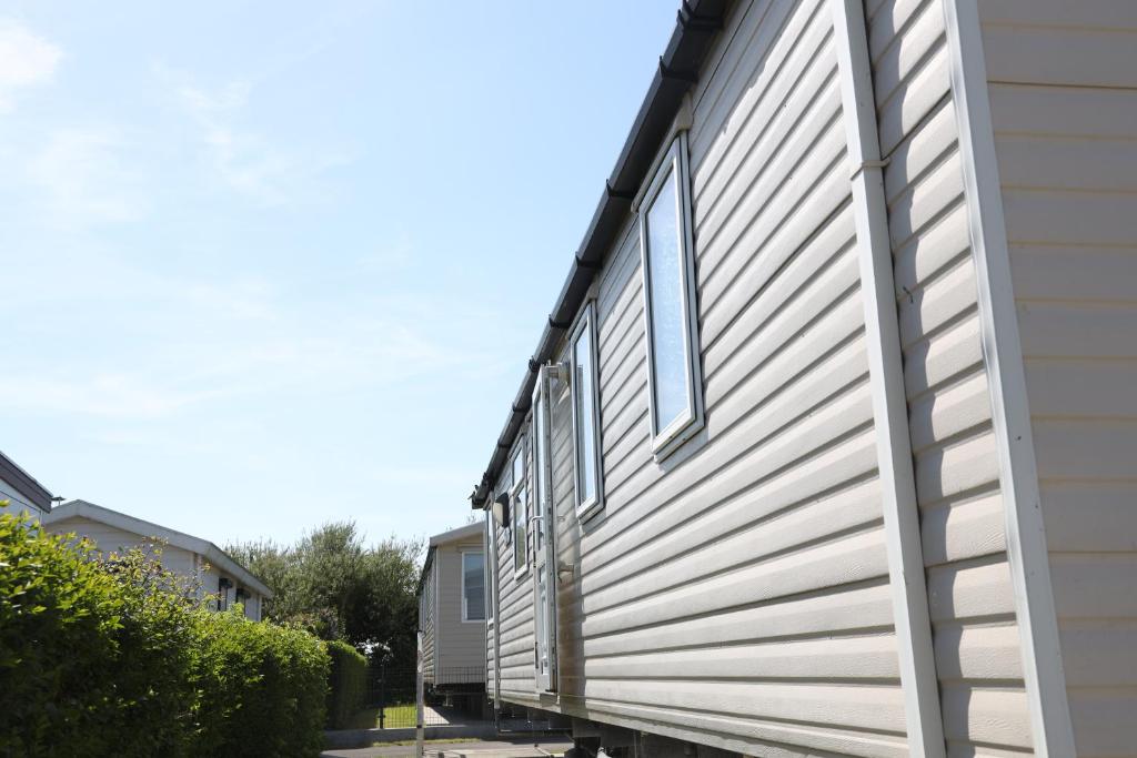 Cozy caravan in quiet area near beach - Caravan Dune
