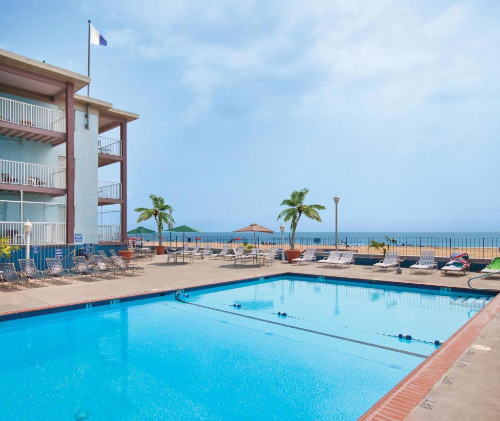 Flagship Oceanfront photo 1