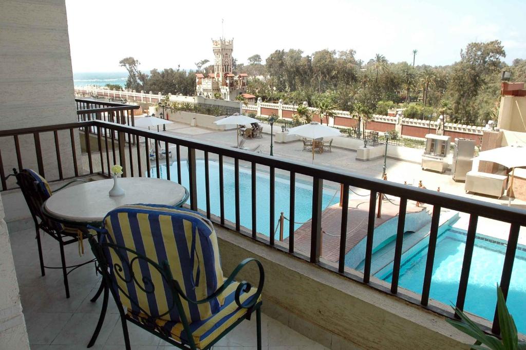 Сьюит (Полулюкс «Монтаза» с видом на бассейн), Aifu Resort - El Montazah