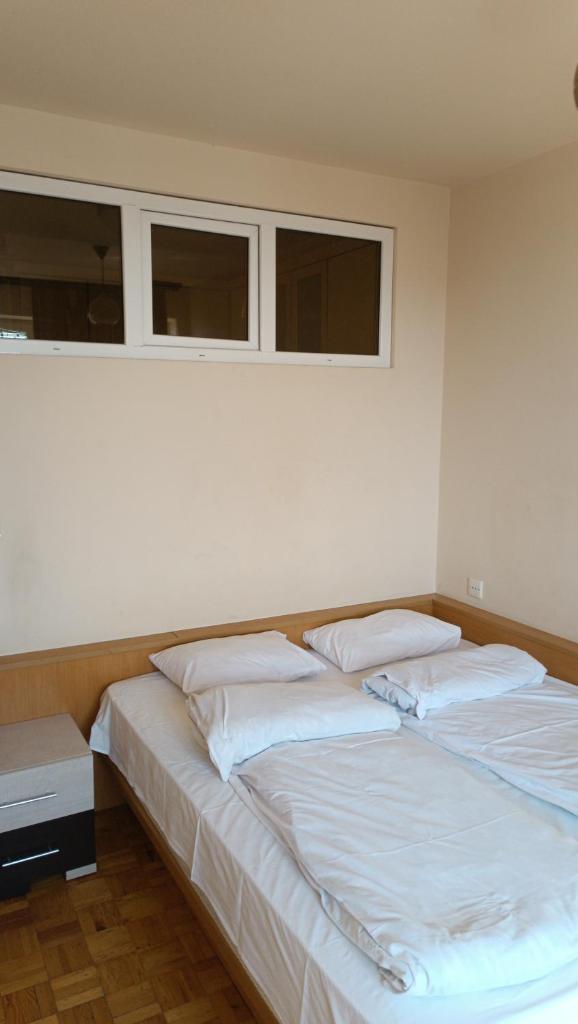 Orbeli Apartment photo 4