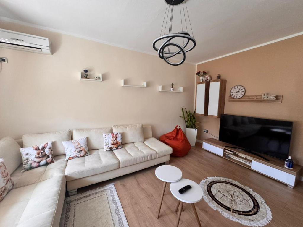 Pearl Apartment