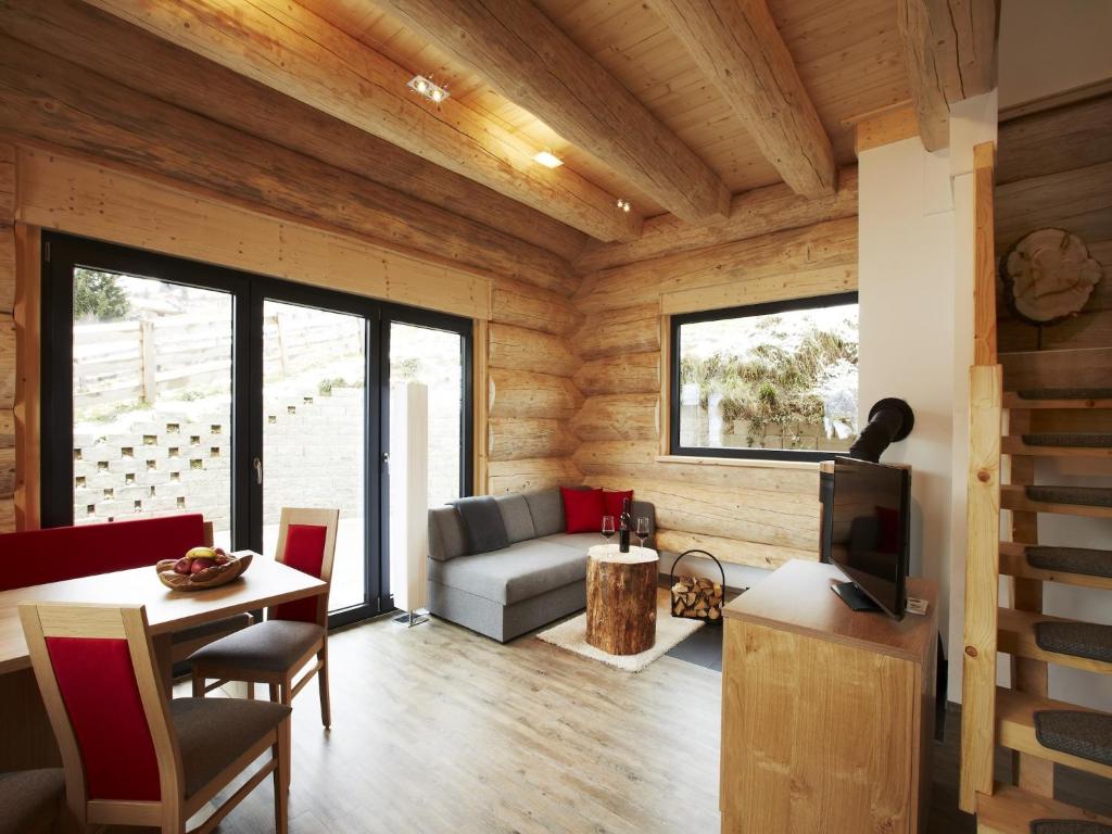 Wooden chalet with terrace in Ladis photo 2