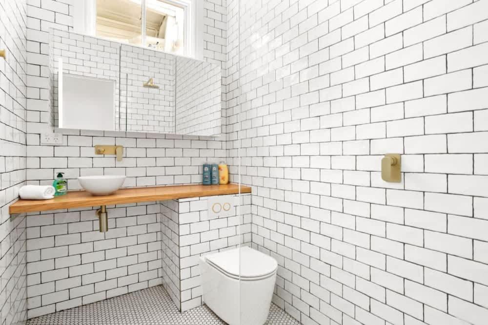 Central Location 2 Bed house in sydney balmain photo 2