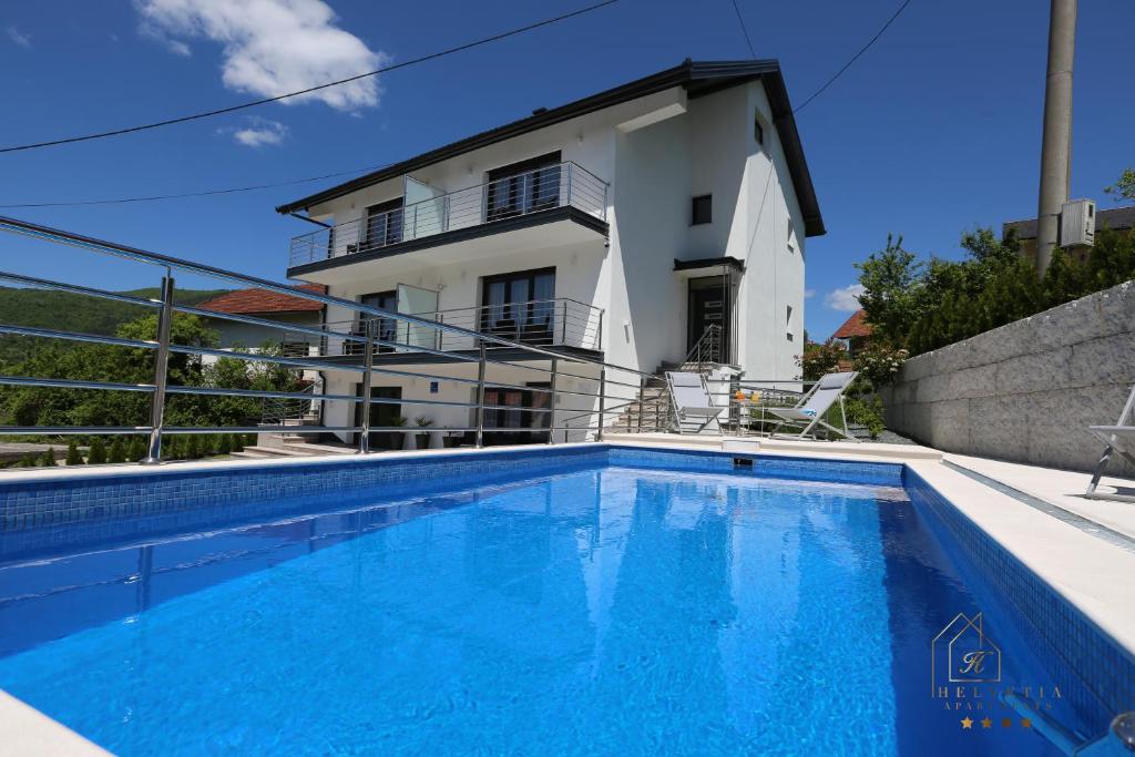 Helvetia Apartments photo 3