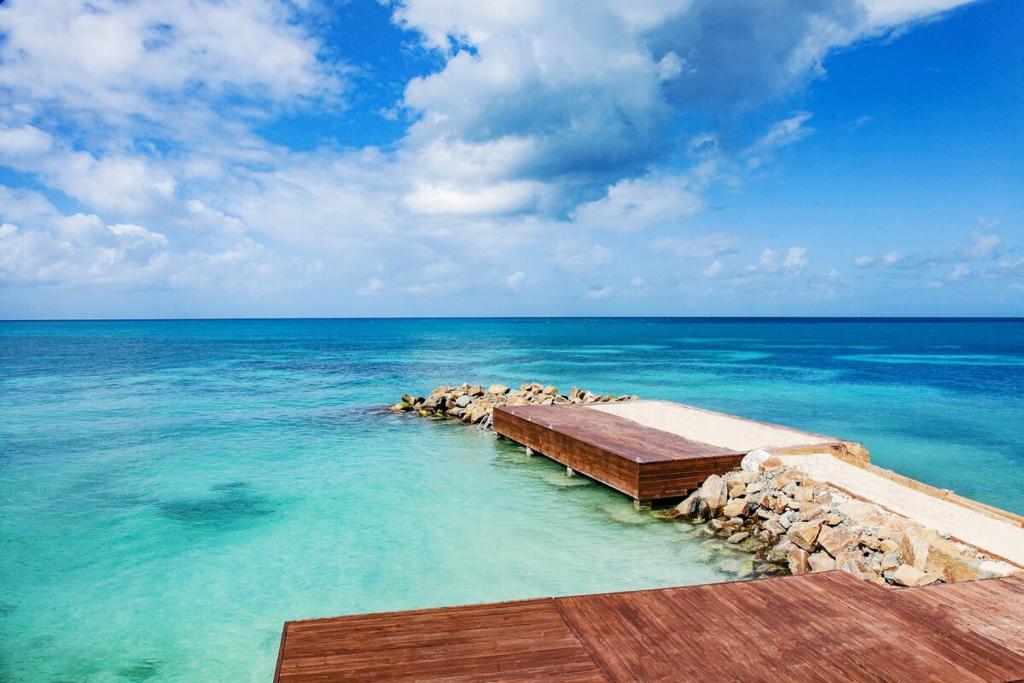The Ocean House Antigua photo 4