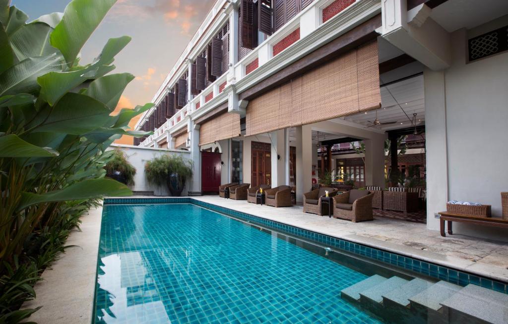 Seven Terraces Hotel - Tap to explore photos