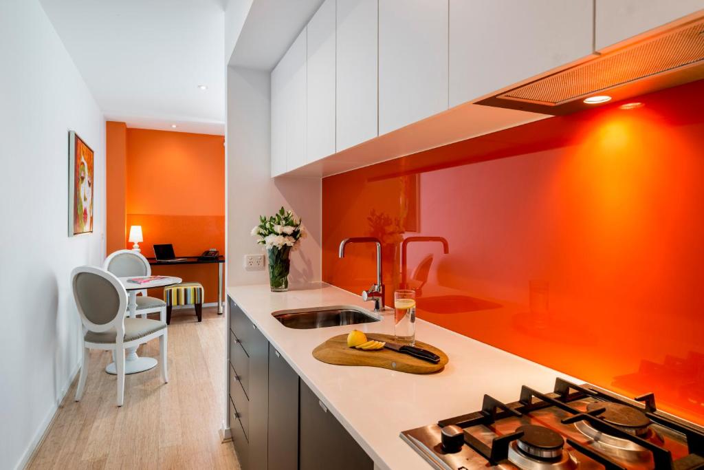 Oaks Melbourne South Yarra Suites photo 2
