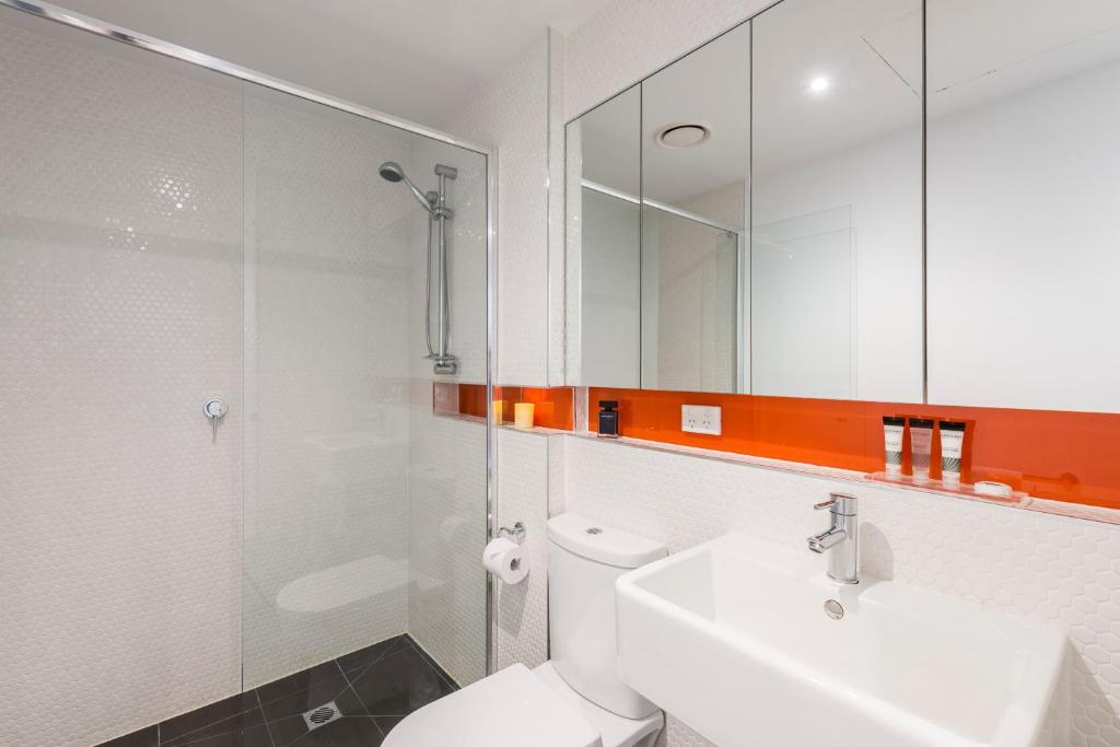 Oaks Melbourne South Yarra Suites photo 3