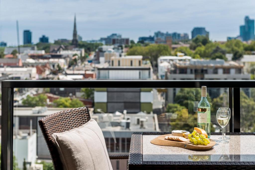 Oaks Melbourne South Yarra Suites photo 4