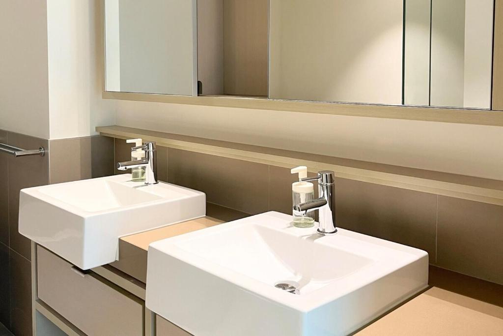 Docklands Comfy Modern Stay photo 3