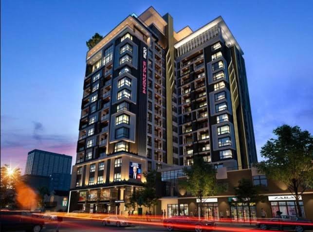Centrally located Premium Studio, Mabalacat