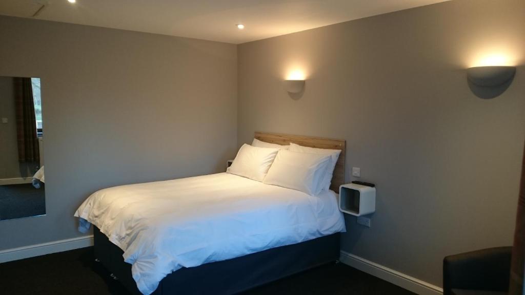 Woodland Waters Room Type - Standard King Room