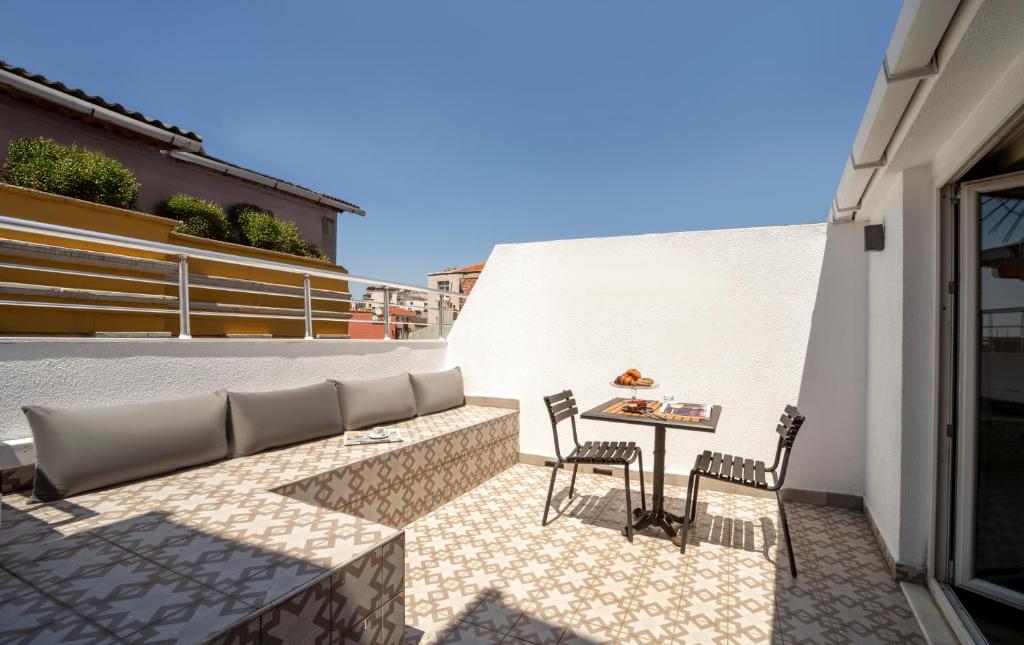 Orka Taksim Apart Hotel Room Type - Four-Bedroom Penthouse Apartment Orka Taksim Apart Hotel Room Type - Four-Bedroom Penthouse Apartment