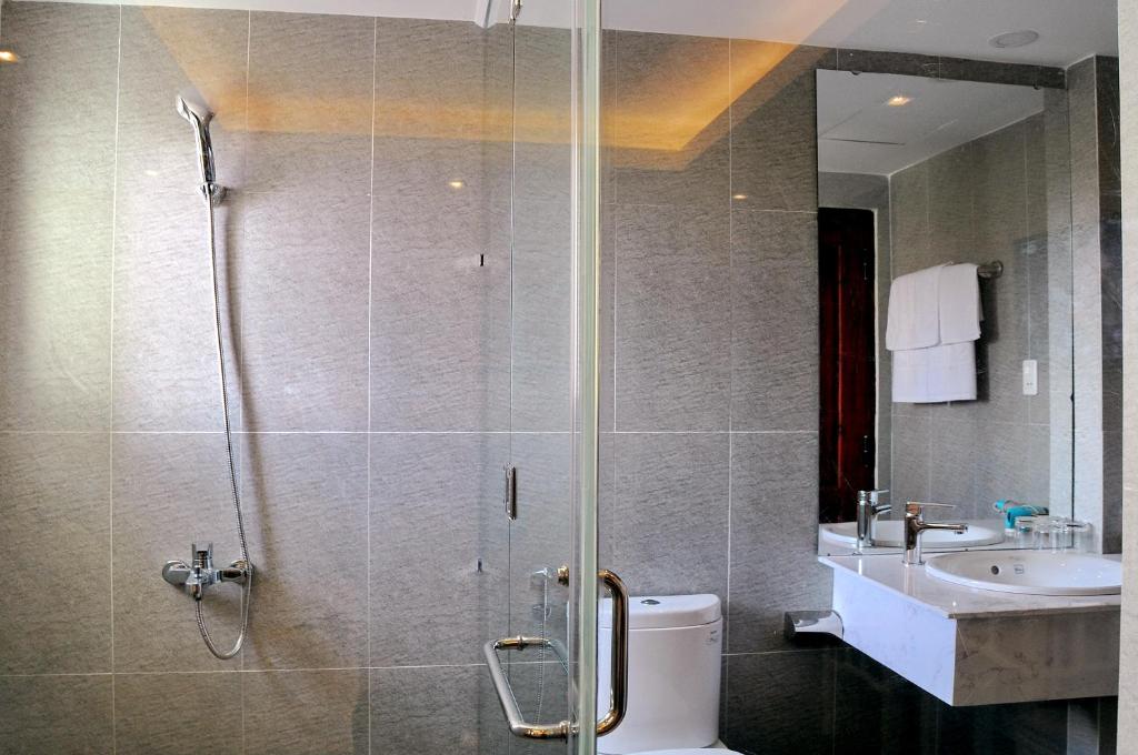 Двухместный (Улучшенный двухместный номер с 1 кроватью), Nha Trang Stelle Hotel