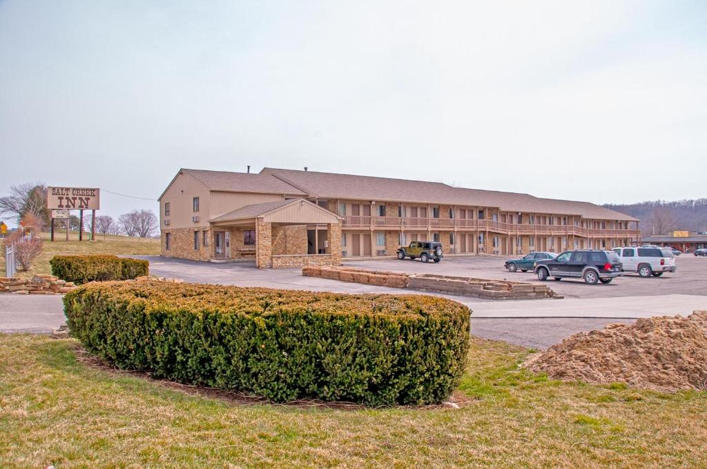 Salt Creek Inn image