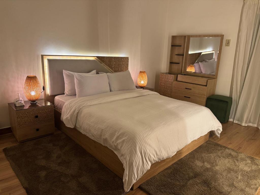 Executive one bedroom apartment in Zamalek - Tap to explore photos