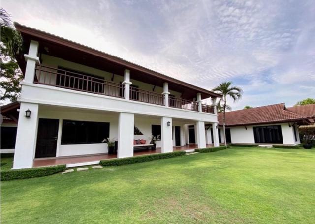 B&B on a top Golf Course just outside Chiangmai