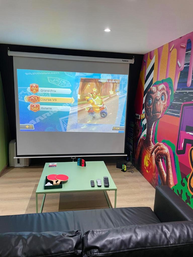 Capsule Forever Young - Jacuzzi - Sauna - Billard - arcade de jeux - Netflix & home cinéma - Ping Pong photo 2