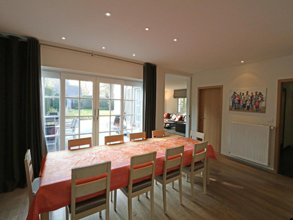 Villa located in the heart of Zoute photo 3