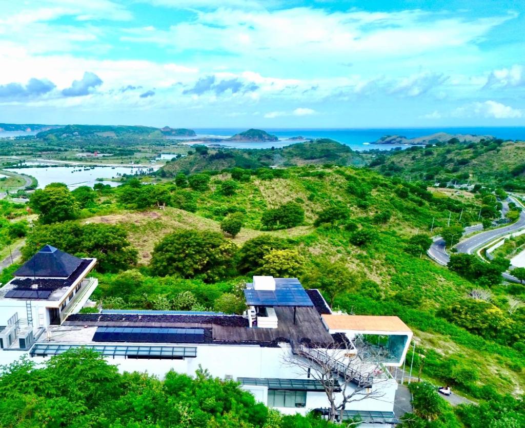 Truntum Boutique Mandalika, View Ocean-Hills-Circuit-Sunset-Sunrise - Tap to explore photos