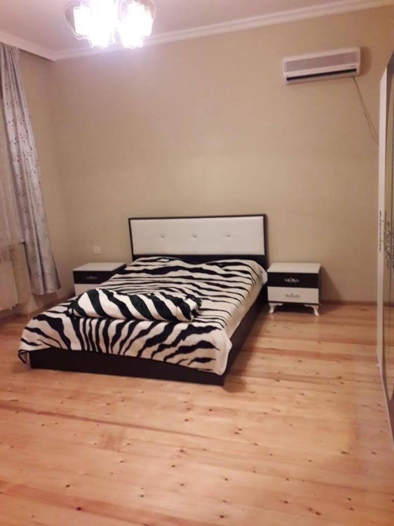 EL House photo 2