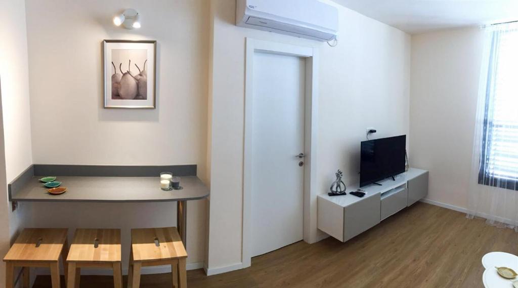 Michael's Boutique Apartment photo 3