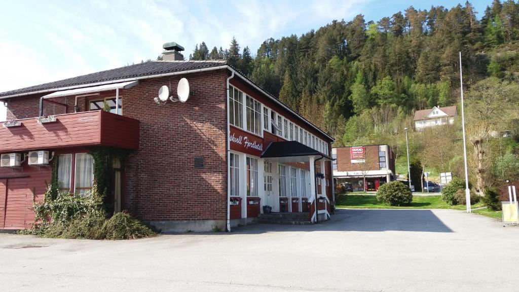 Askvoll Fjordhotell photo 1