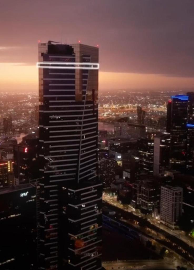 Luxurious Entire Top Floor Penthouse at Eureka Tower photo 4