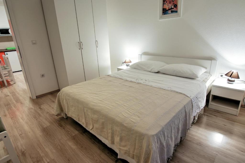 Apartments Tomas photo 1