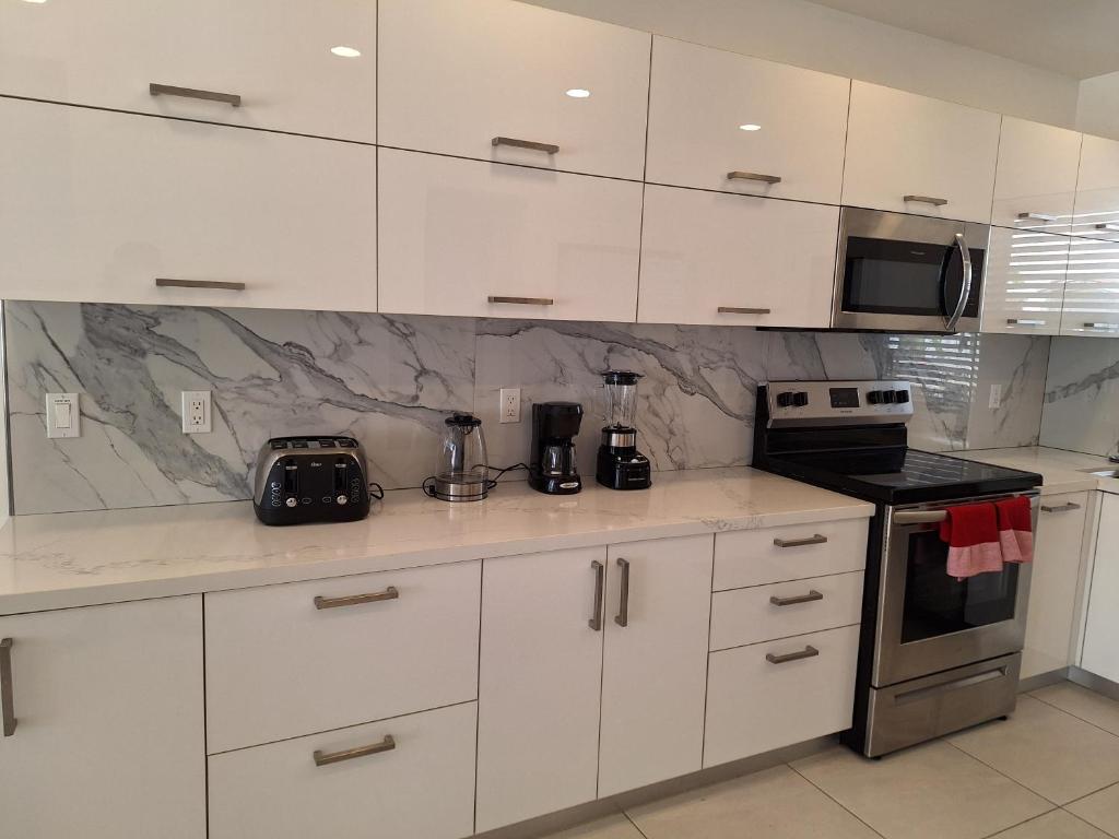 Modern Villa near the Beach 420E photo 1