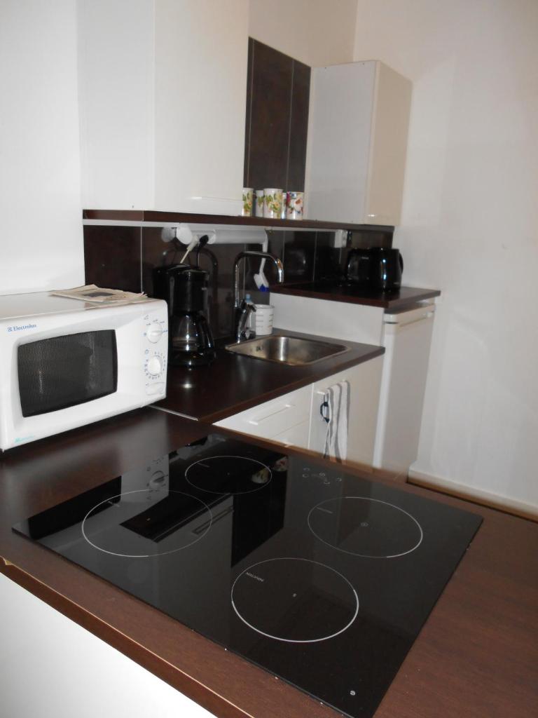 Anne's City Apartment photo 2