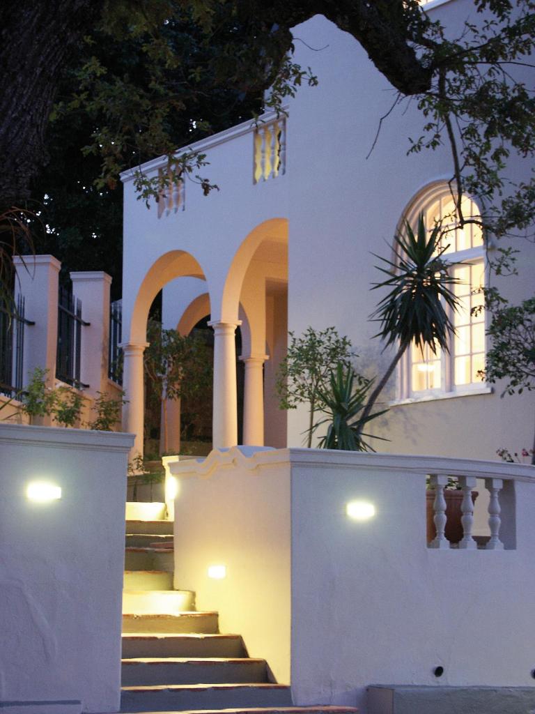 Four Rosmead Boutique Guesthouse