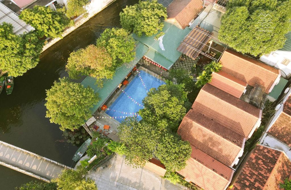 Tam Coc River View Homestay - Tap to explore photos