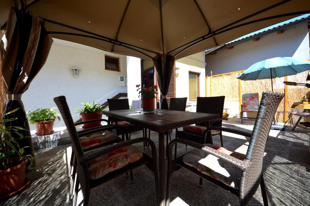 Villa Nour El Donya - Your Touch of Home in the River-Heart of Bihać photo 4