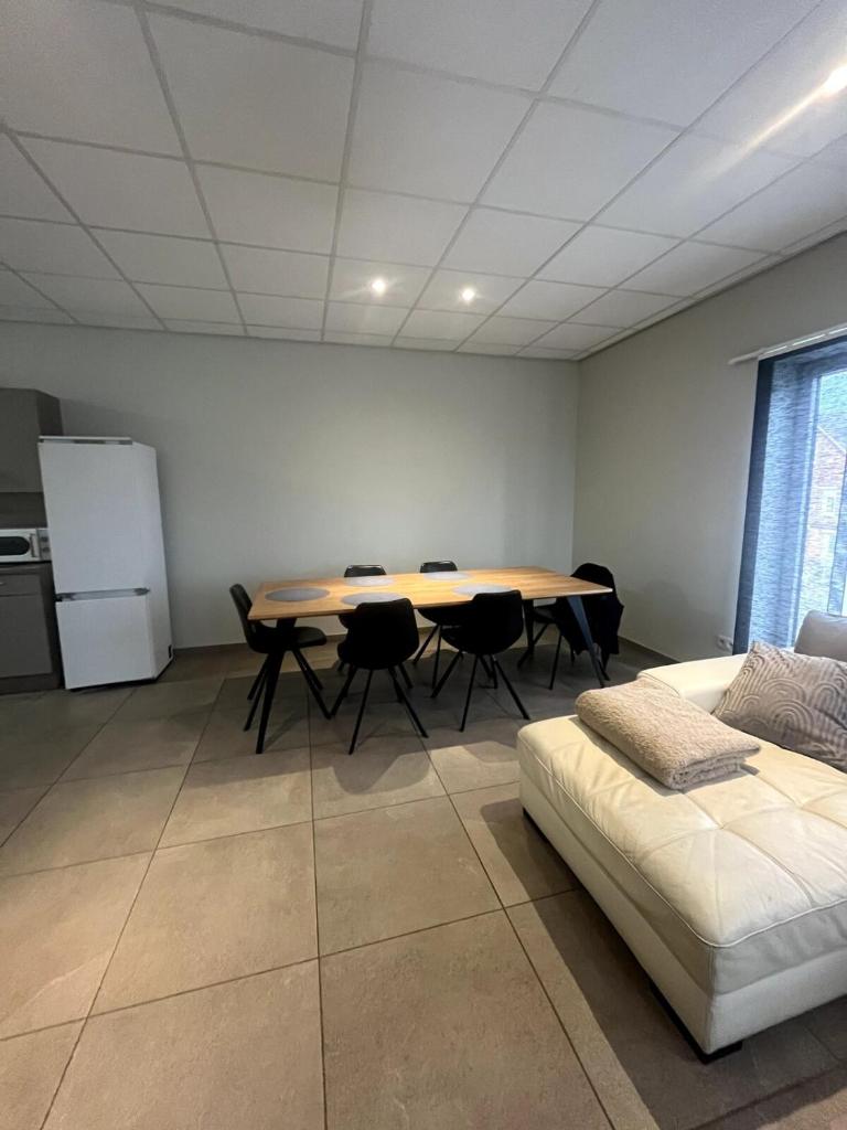 Modern apartment photo 4