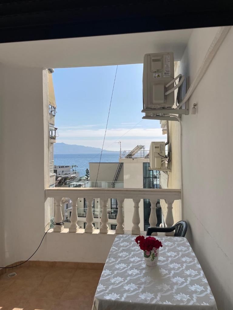 Sea View Apartment photo 3